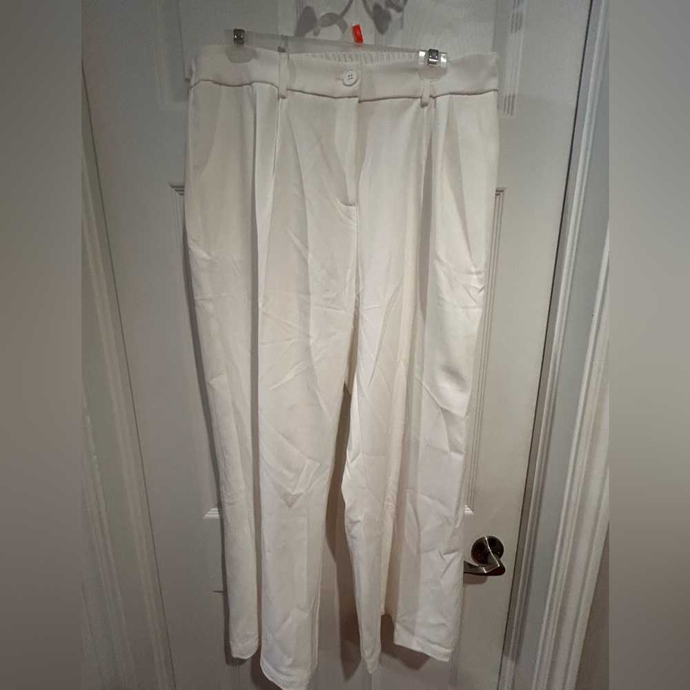 NWT Elegant White Trousers by Funyzo size XL